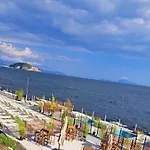 Terrazza Miracapri * Pozzuoli
