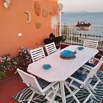 Terrazza Miracapri يوتْسْوولْ
