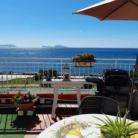 Terrazza Miracapri Appartement *