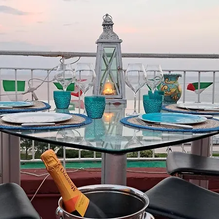 Terrazza Miracapri 아파트 *
